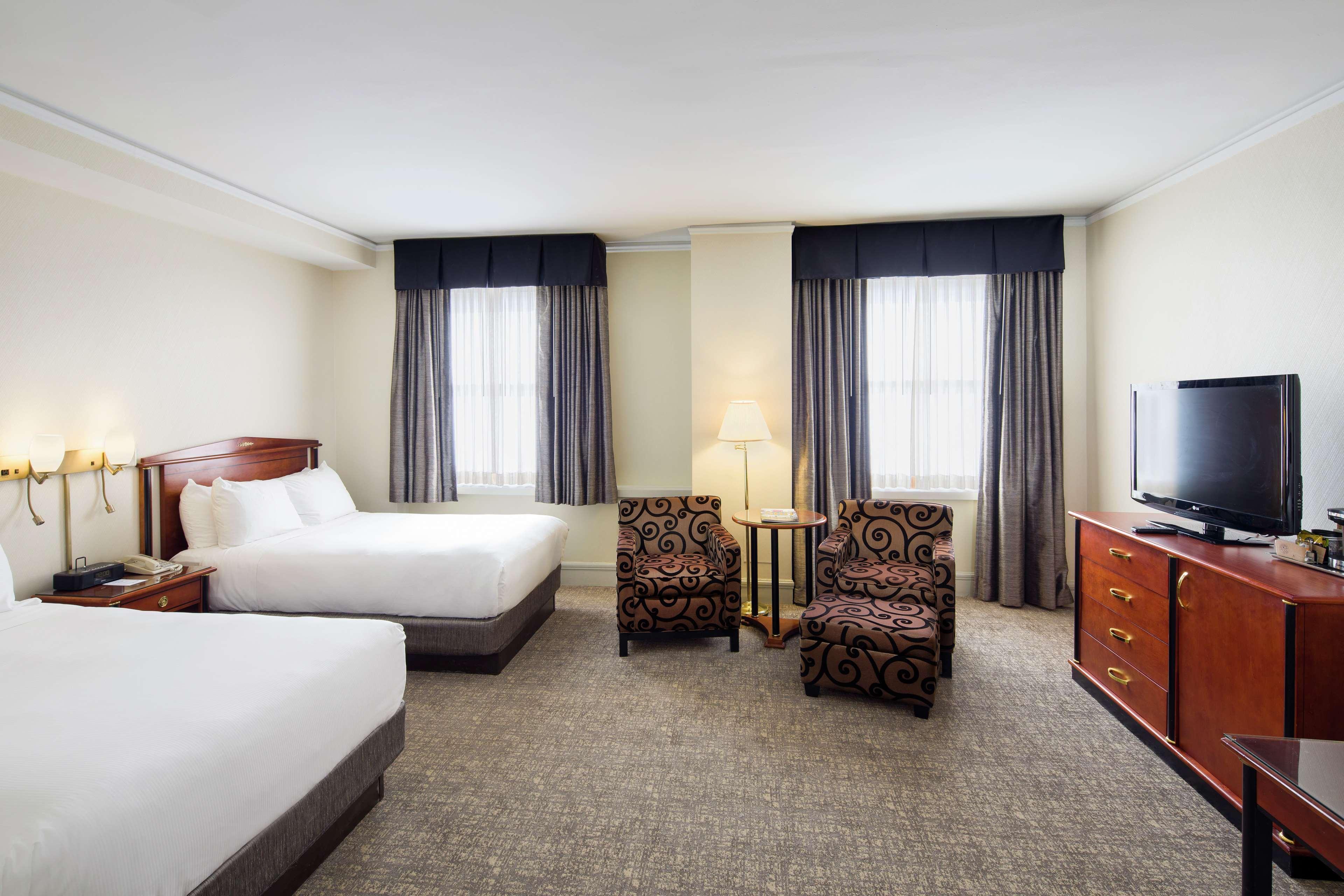 Hilton Cincinnati Netherland Plaza Exterior photo