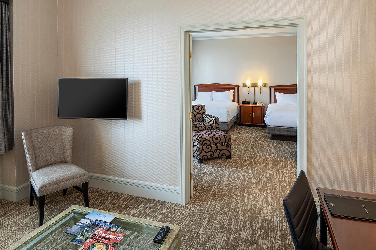 Hilton Cincinnati Netherland Plaza Exterior photo